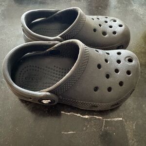 CROCS Kids' Dark Gray Clogs